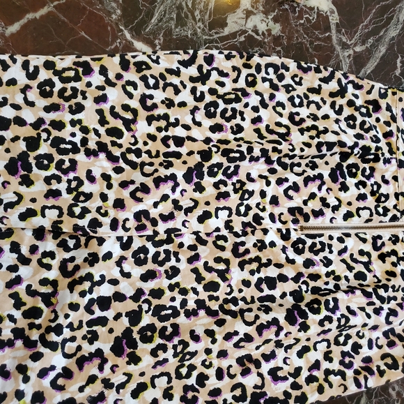 2 piece Outfit - Picture 7 of 10